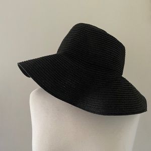 Floppy Black Wide Brimmed Packable Paper Straw Sun Hat Women's Size M/L